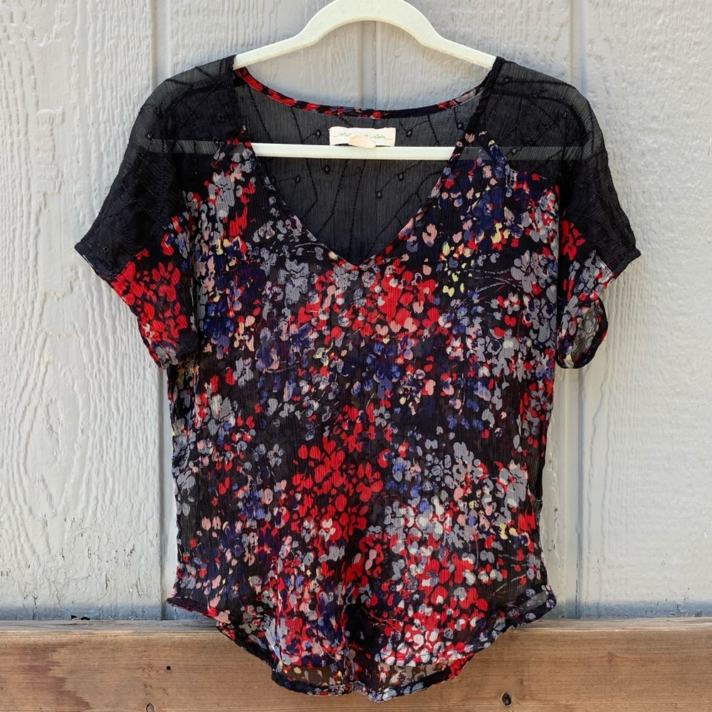 Staring at Stars Urban Outfitters sheer floral lightweight short sleeve top